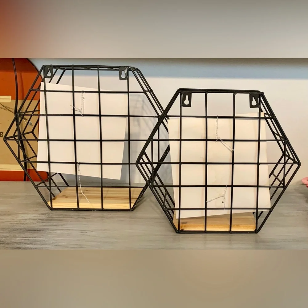 floating shelves Industrial style Black Metal Wall Shelf steampunk Geometric